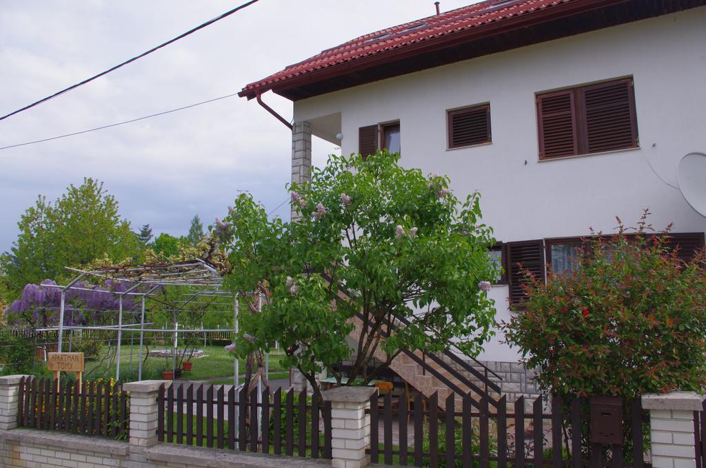 Apartment Tomy Slunj Exteriér fotografie